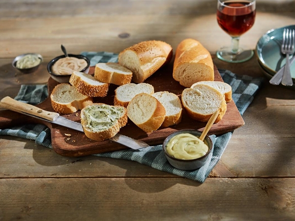 Stokbrood met bistrosaus naar keuze